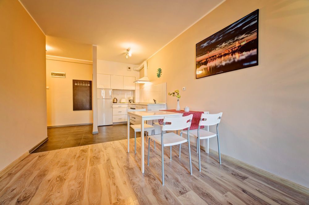E-Apartamenty Koscielna 30 Poznań Extérieur photo